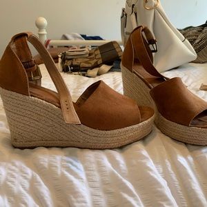Brown wedges